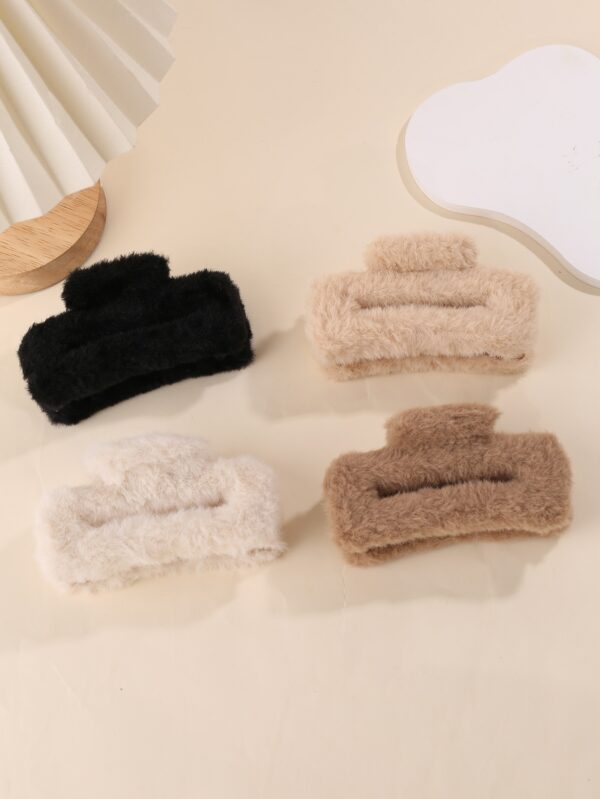 Cute and Fashionable Plush Hair Claws