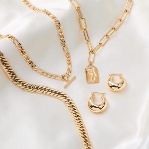 Gold necklace and earrings